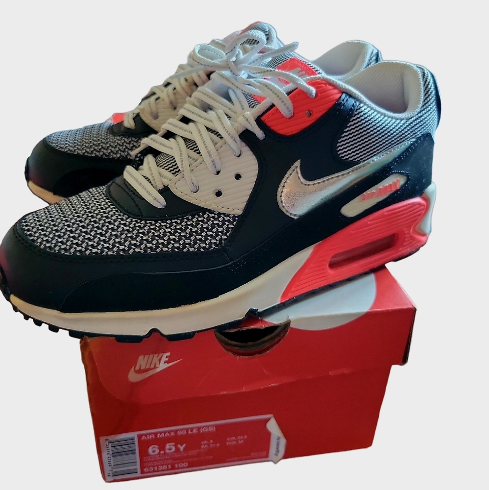 Nike Air Max 90
